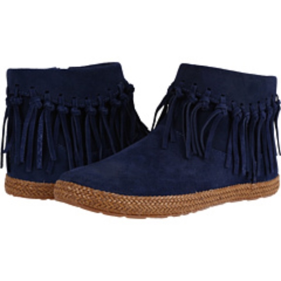 ugg shenendoah moccasin booties